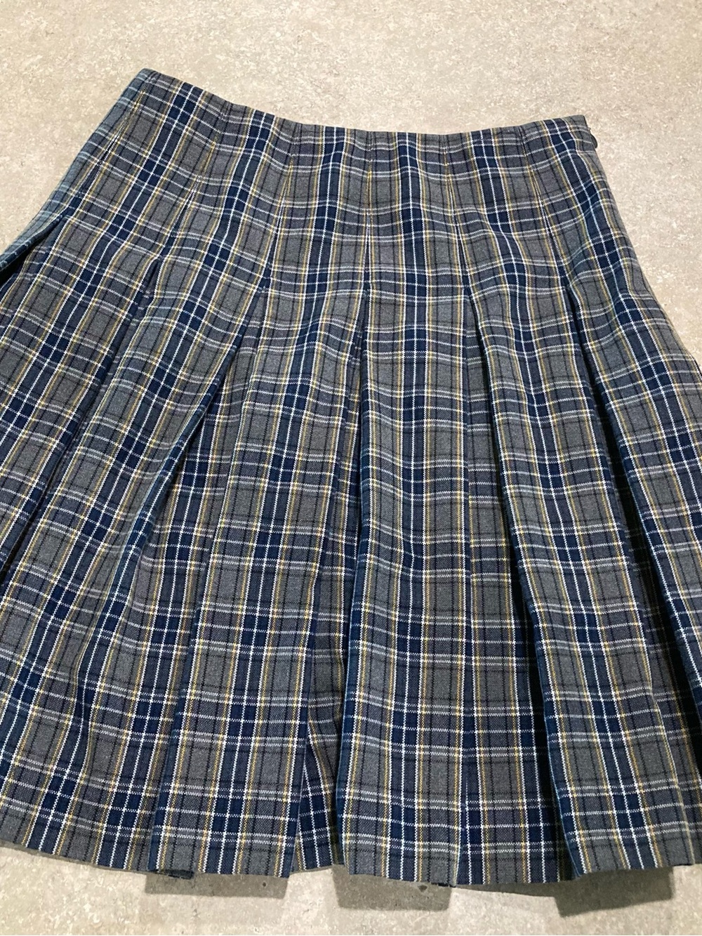 Preppy Navy and Gray Plaid Pleated Skirt Size 0